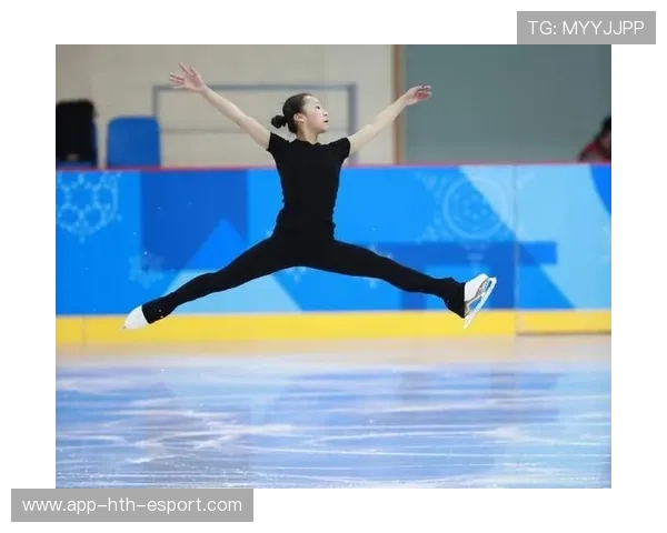 花样滑冰女神训练照曝光