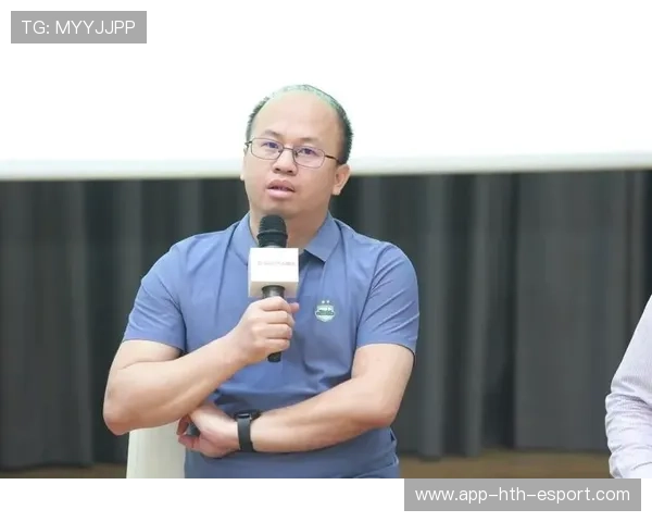 北大教授晒高强度时间表怒怼年轻人懒惰,网友质疑双标,北大教授厉害不 北大教授晒高强度时间表怒怼年轻人懒惰,网友质疑双标,北大教授厉害不